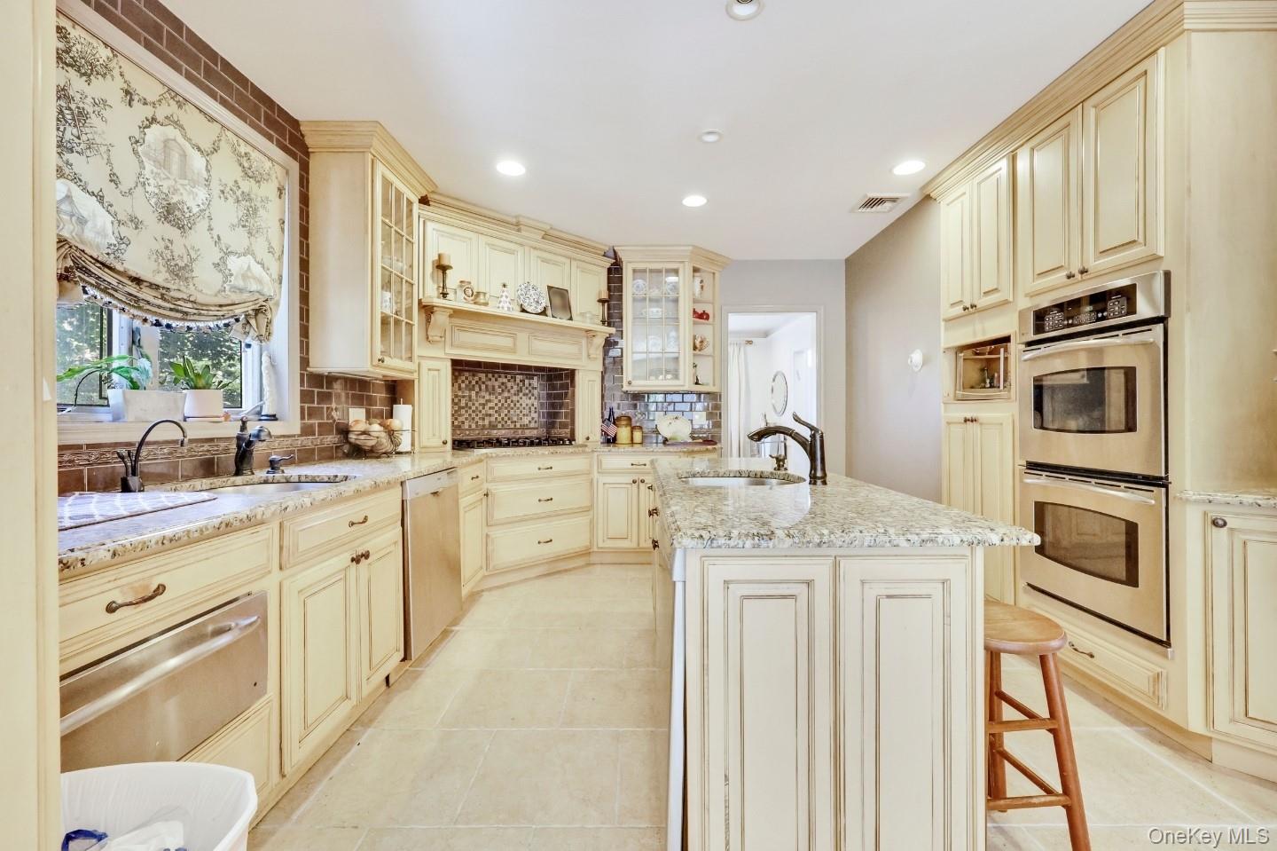 #11 photo, 19 Margaret Avenue, ナッソー郡 Lawrence , NY 11559