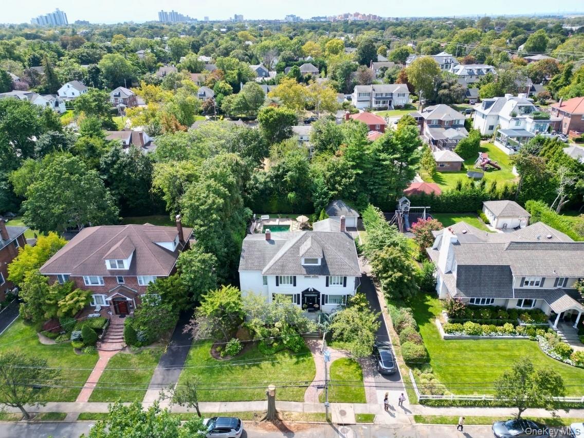 #3 photo, 19 Margaret Avenue, ナッソー郡 Lawrence , NY 11559