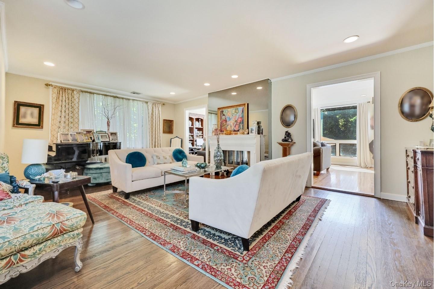 #7 photo, 19 Margaret Avenue, ナッソー郡 Lawrence , NY 11559