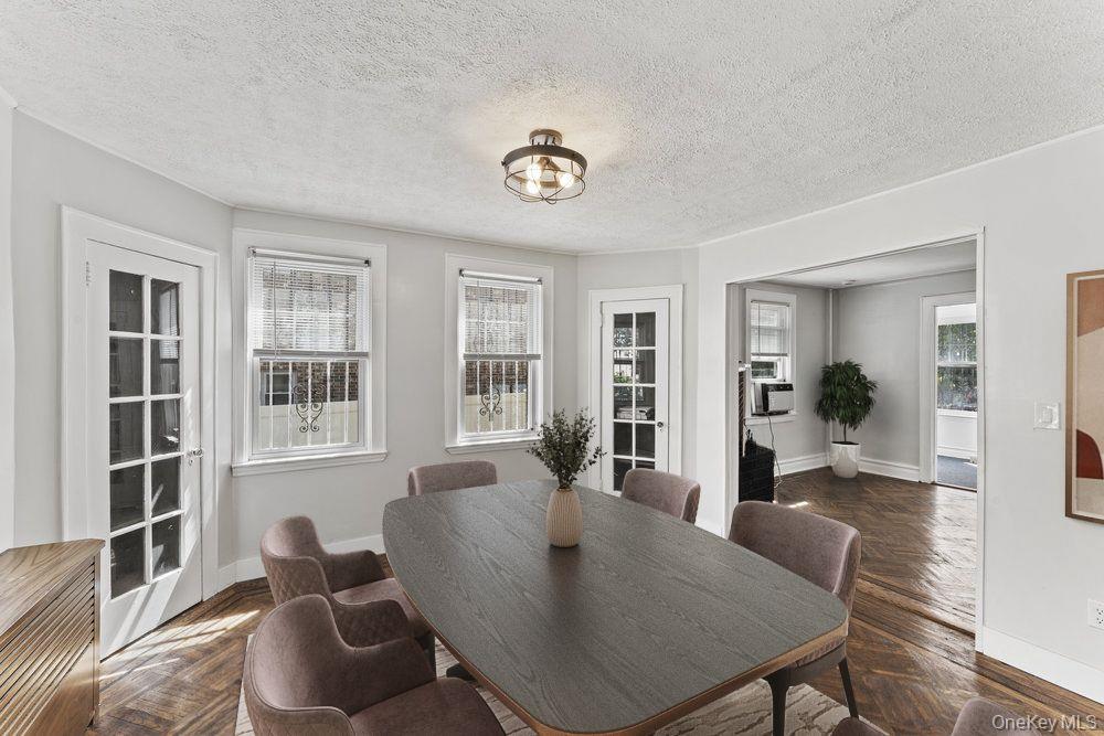 #6 photo, 102-05 217th Street, クイーンズ区 Queens Village , NY 11429