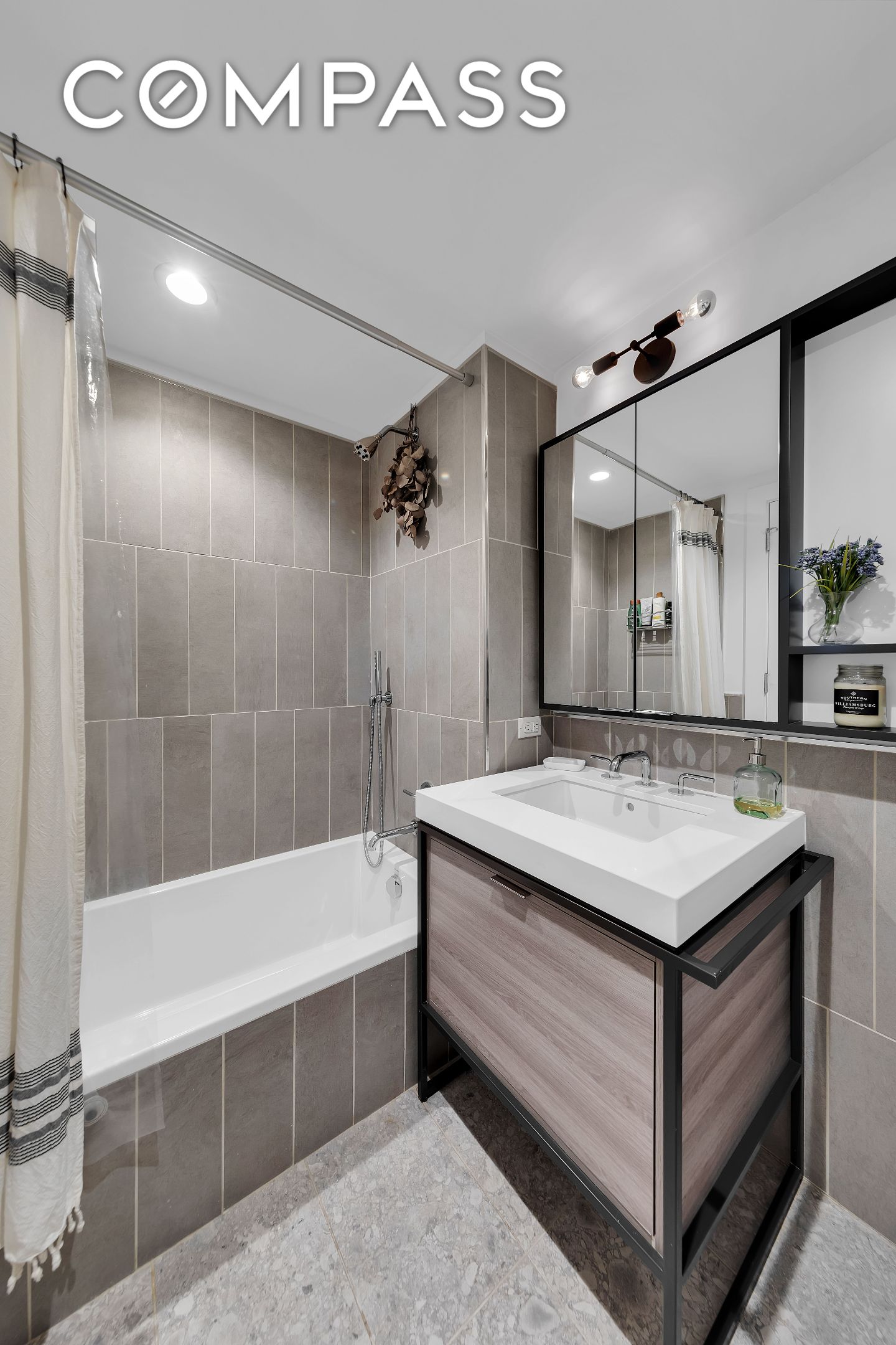 #8 photo, 575 4th Avenue, Park Slope , NY 11215