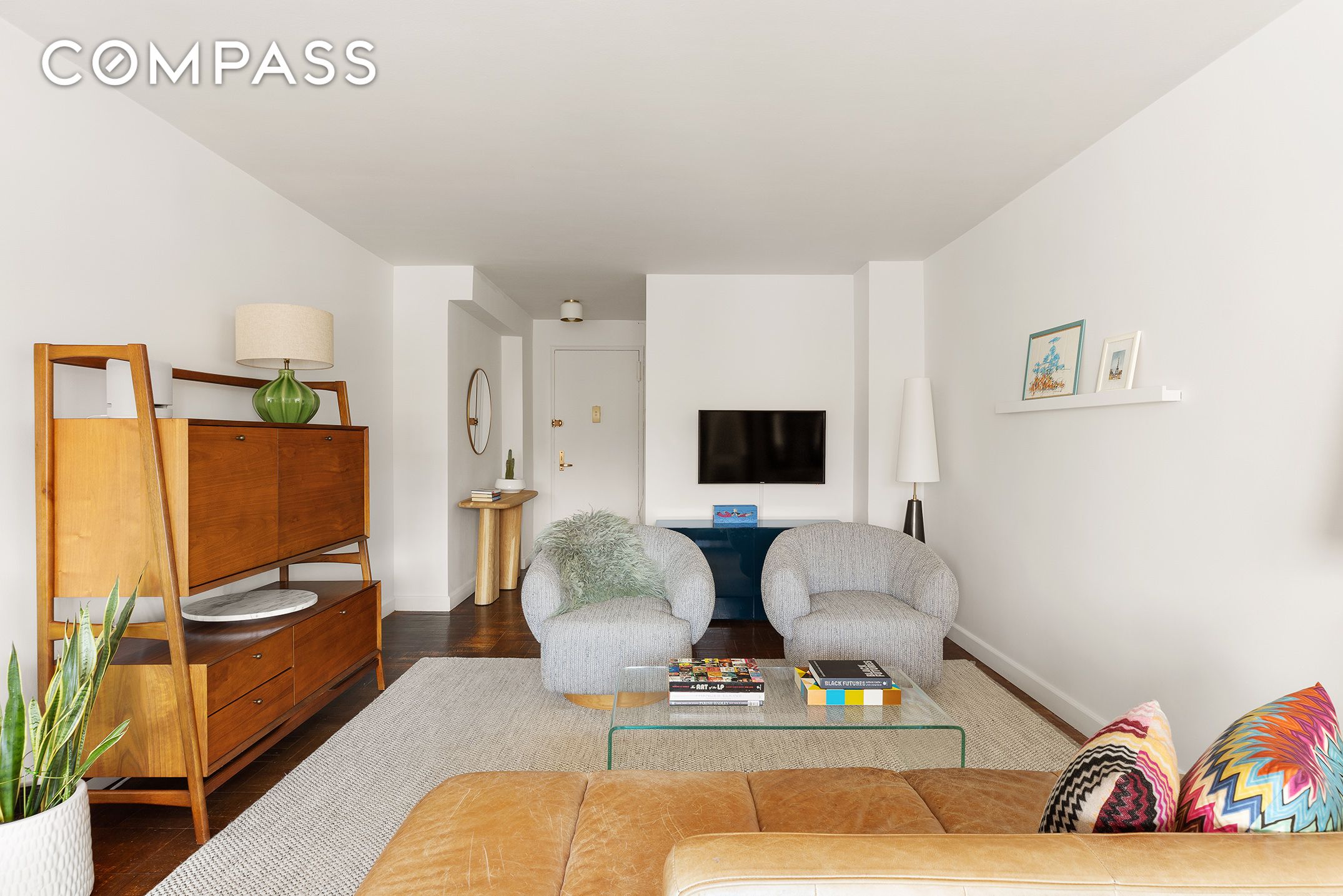 #3 photo, 69 W 9th Street, Greenwich Village , NY 10011