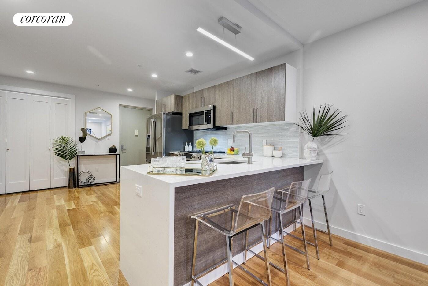 #5 photo, Astoria, クイーンズ区 Astoria , NY 11106