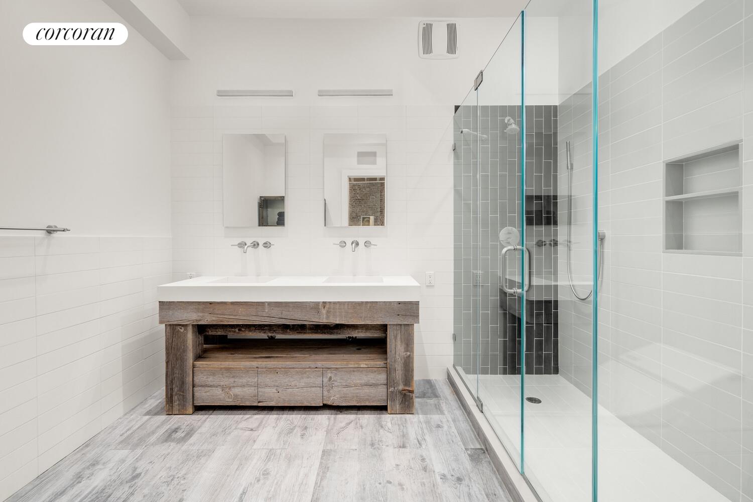 #7 photo, 430 E 10TH Street, マンハッタン East Village , NY 10009