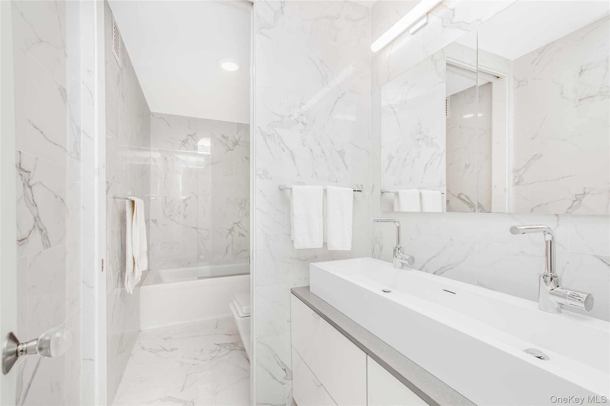 #9 photo, 3777 Independence Avenue, ブロンクス区 Bronx , NY 10463