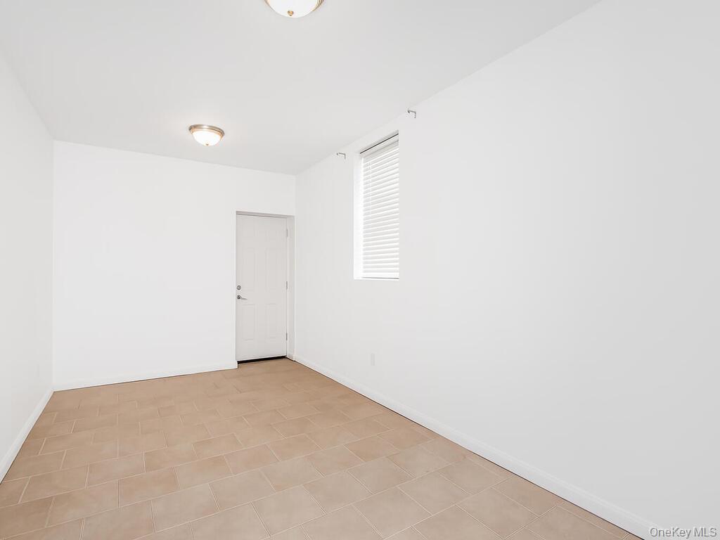 #6 photo, 135 Midland Terrace, Yonkers , NY 10704