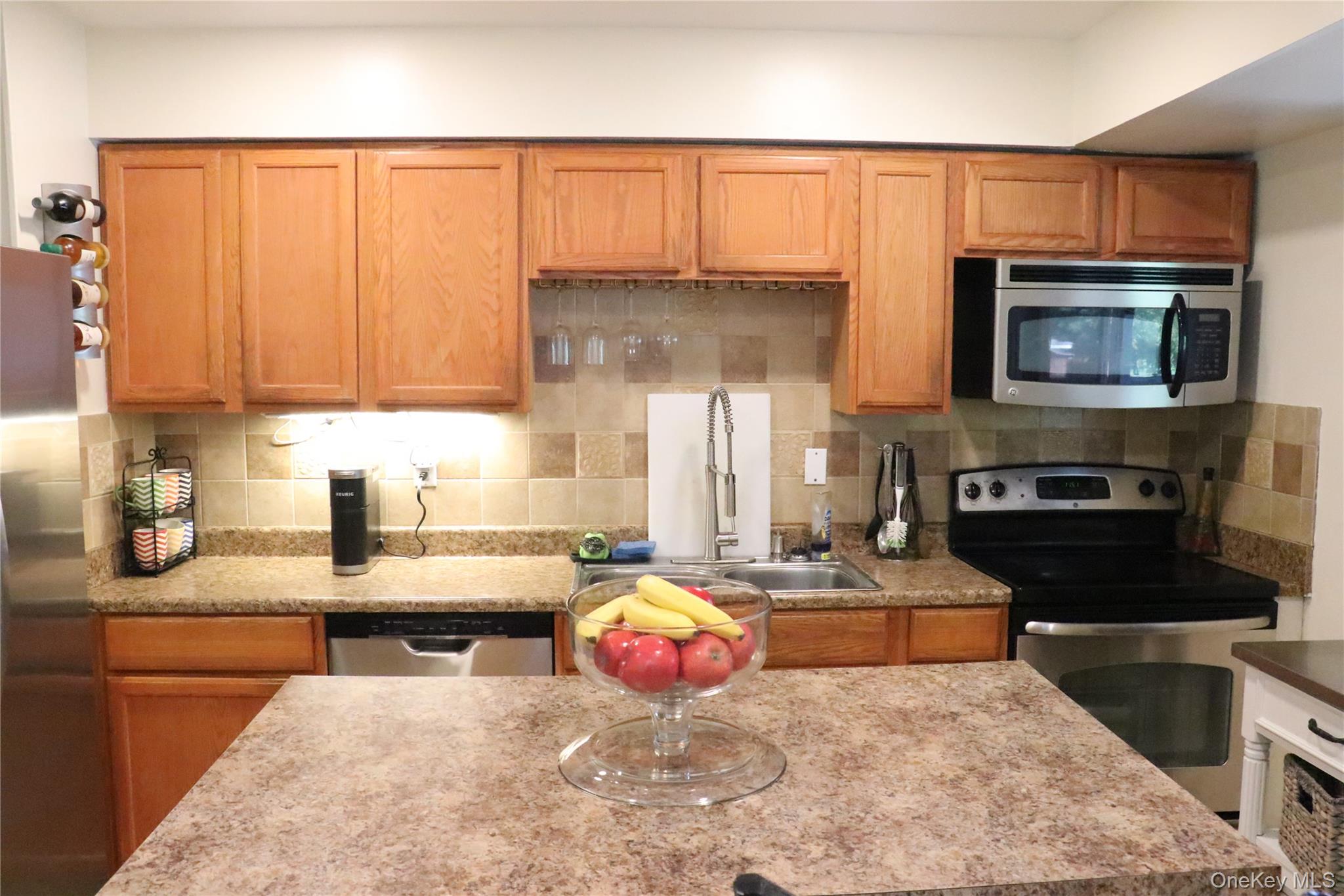 #9 photo, 23 Buttermilk Drive, Poughkeepsie , NY 12601