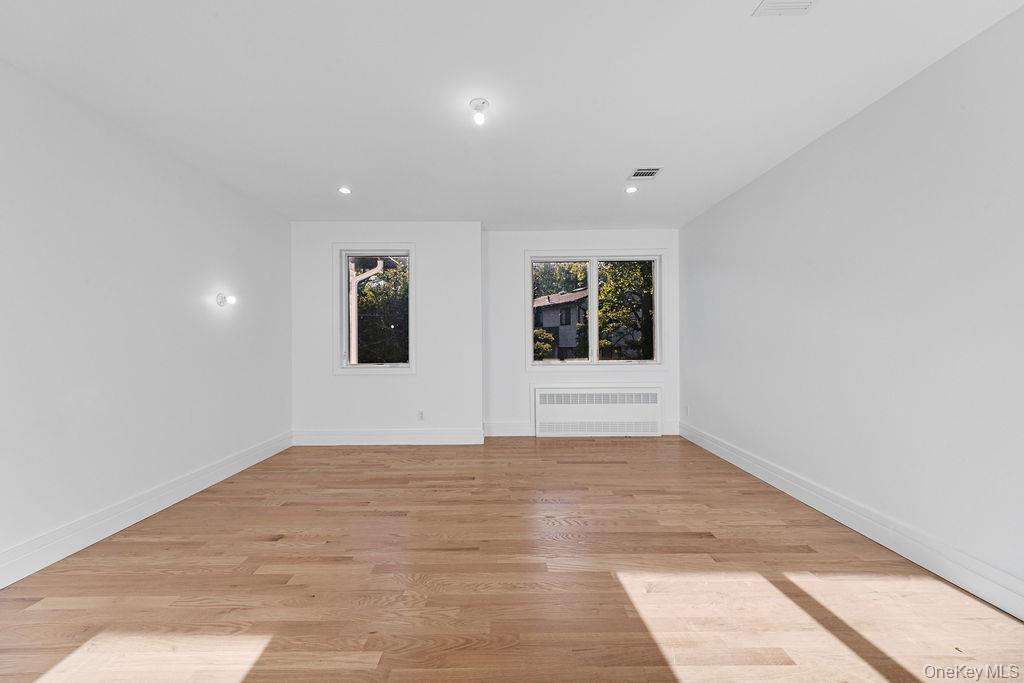 #20 photo, 40 Singer Avenue, Spring Valley , NY 10977