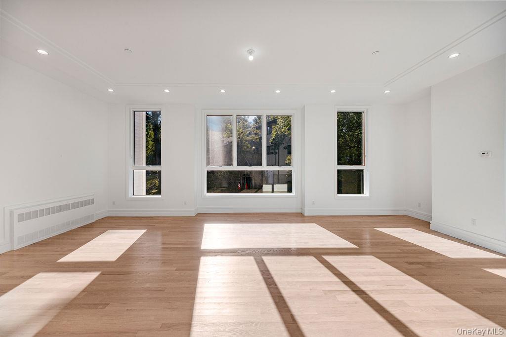 #7 photo, 40 Singer Avenue, Spring Valley , NY 10977