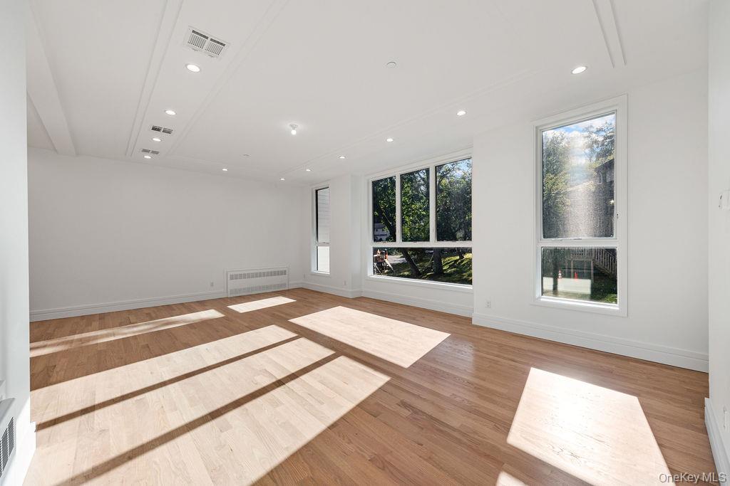 #8 photo, 40 Singer Avenue, Spring Valley , NY 10977