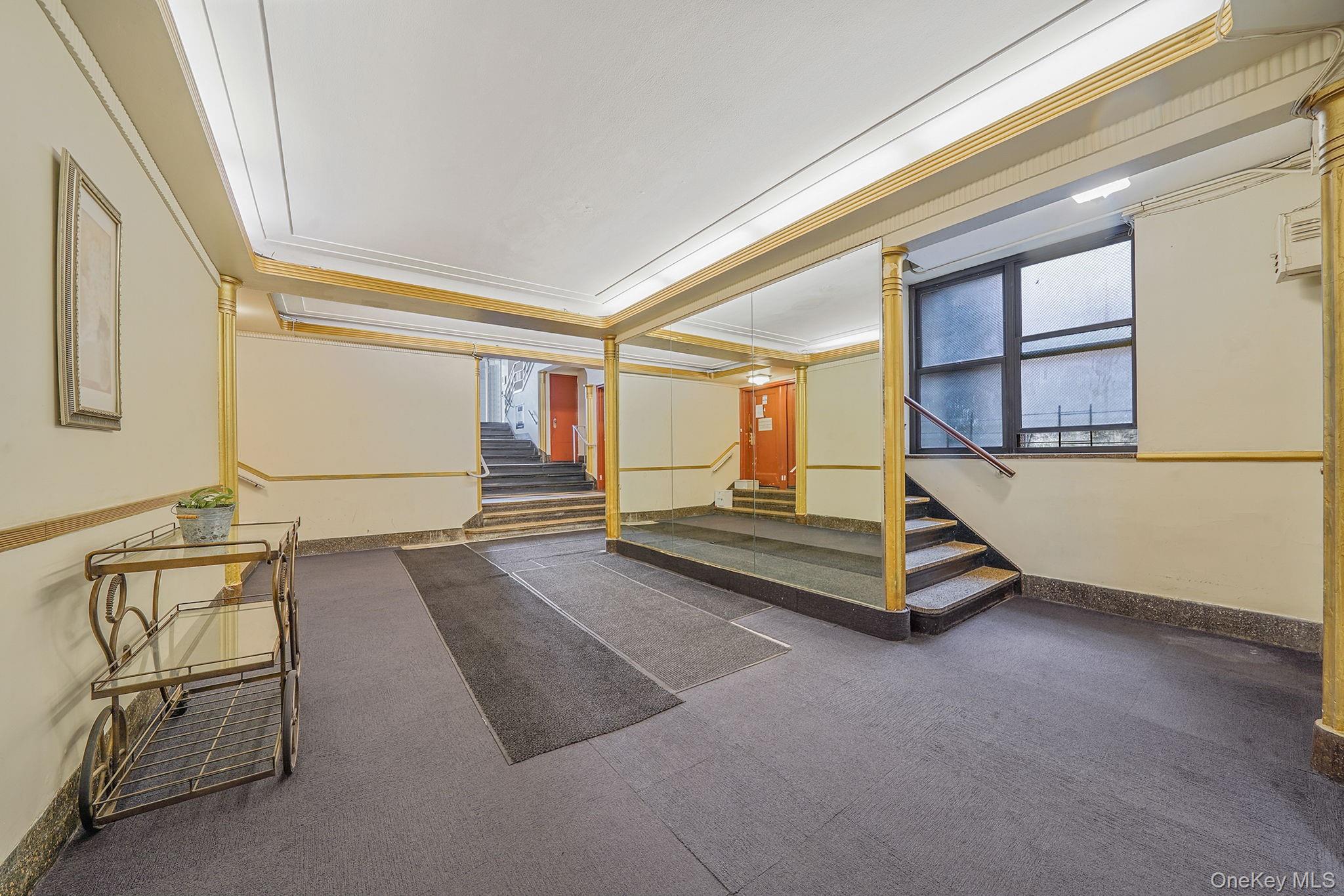 #4 photo, 860 Grand Concourse, Bronx , NY 10451