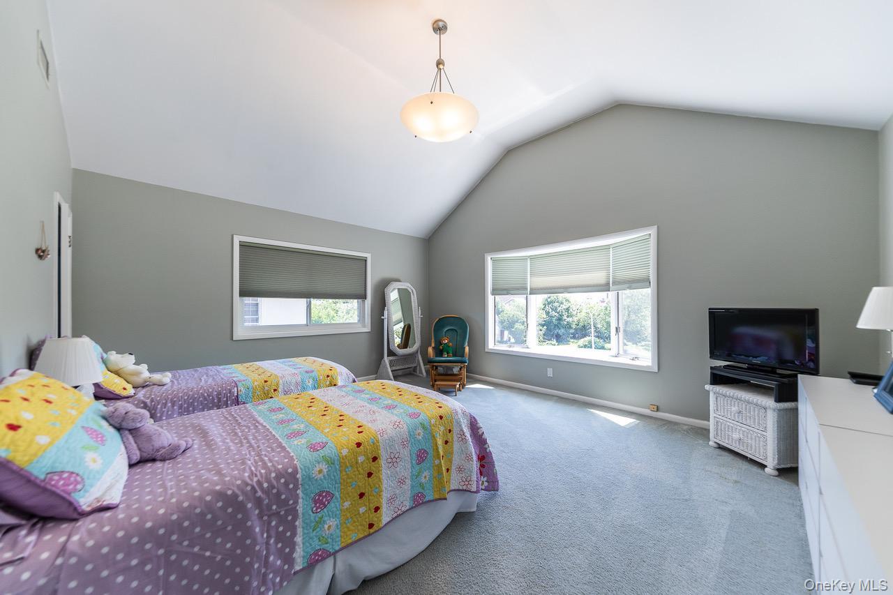 #17 photo, 257 E Olive Street, Long Beach , NY 11561