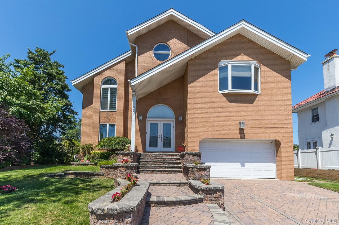 #2 photo, 257 E Olive Street, Long Beach , NY 11561