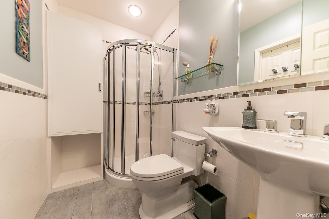 #20 photo, 257 E Olive Street, Long Beach , NY 11561