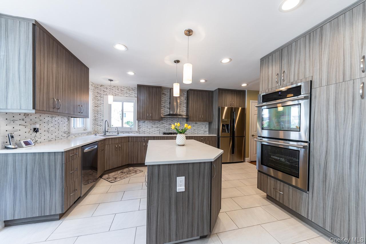 #7 photo, 257 E Olive Street, Long Beach , NY 11561