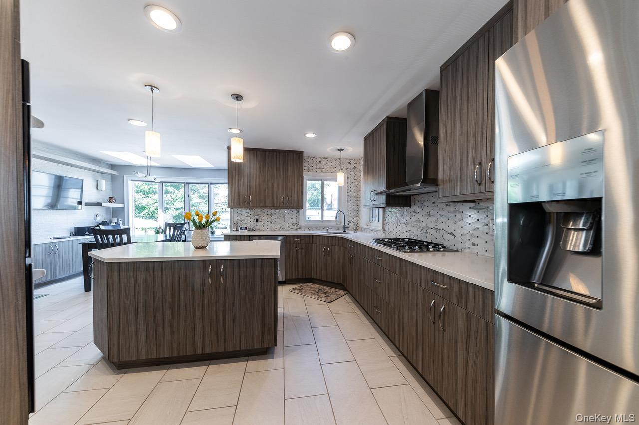 #8 photo, 257 E Olive Street, Long Beach , NY 11561