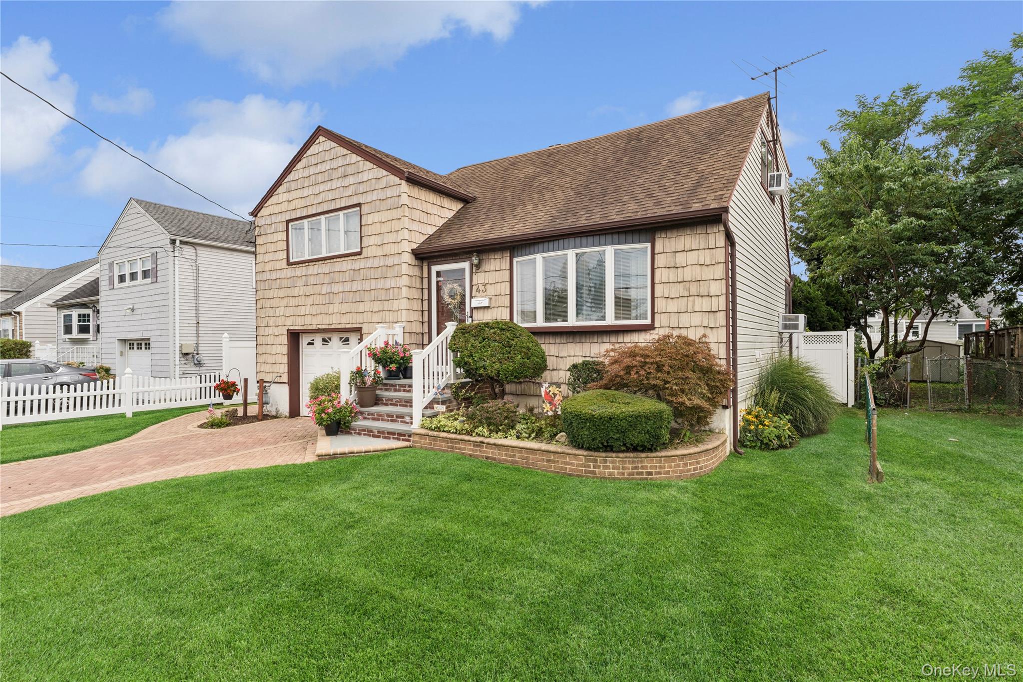 #2 photo, 43 Layton Street, ナッソー郡 Freeport , NY 11520