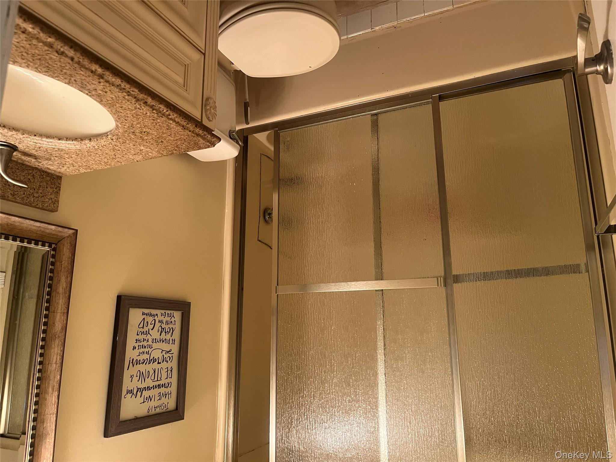 #17 photo, 725 Miller Avenue, ナッソー郡 Freeport , NY 11520