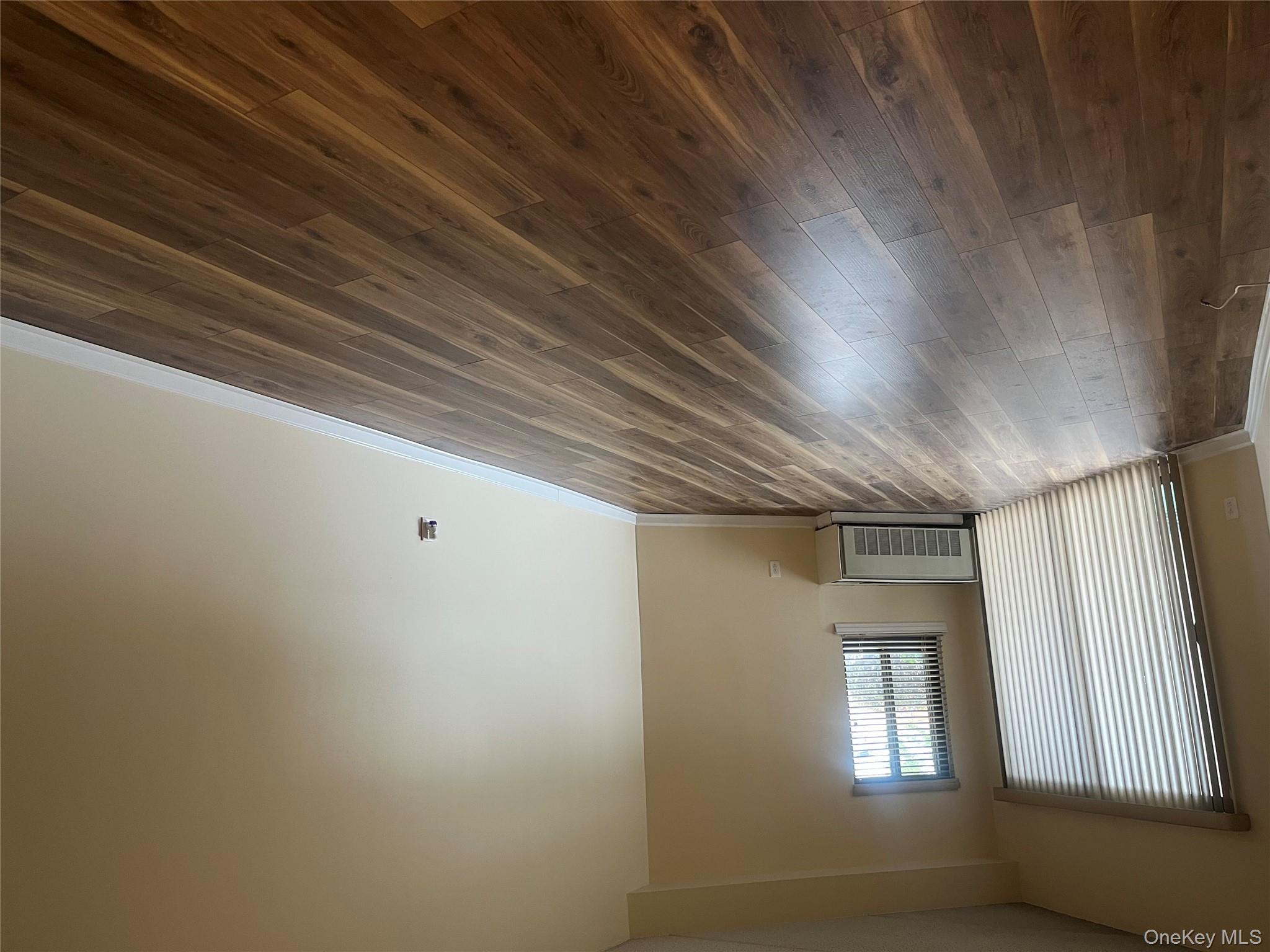 #9 photo, 725 Miller Avenue, ナッソー郡 Freeport , NY 11520