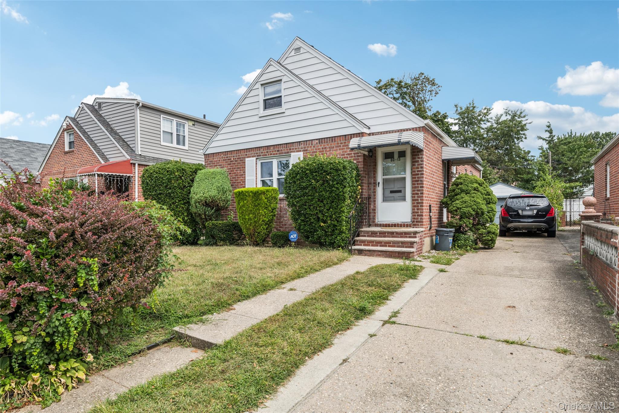 #1 photo, 8013 252nd Street, 皇后區 Bellerose , NY 11426