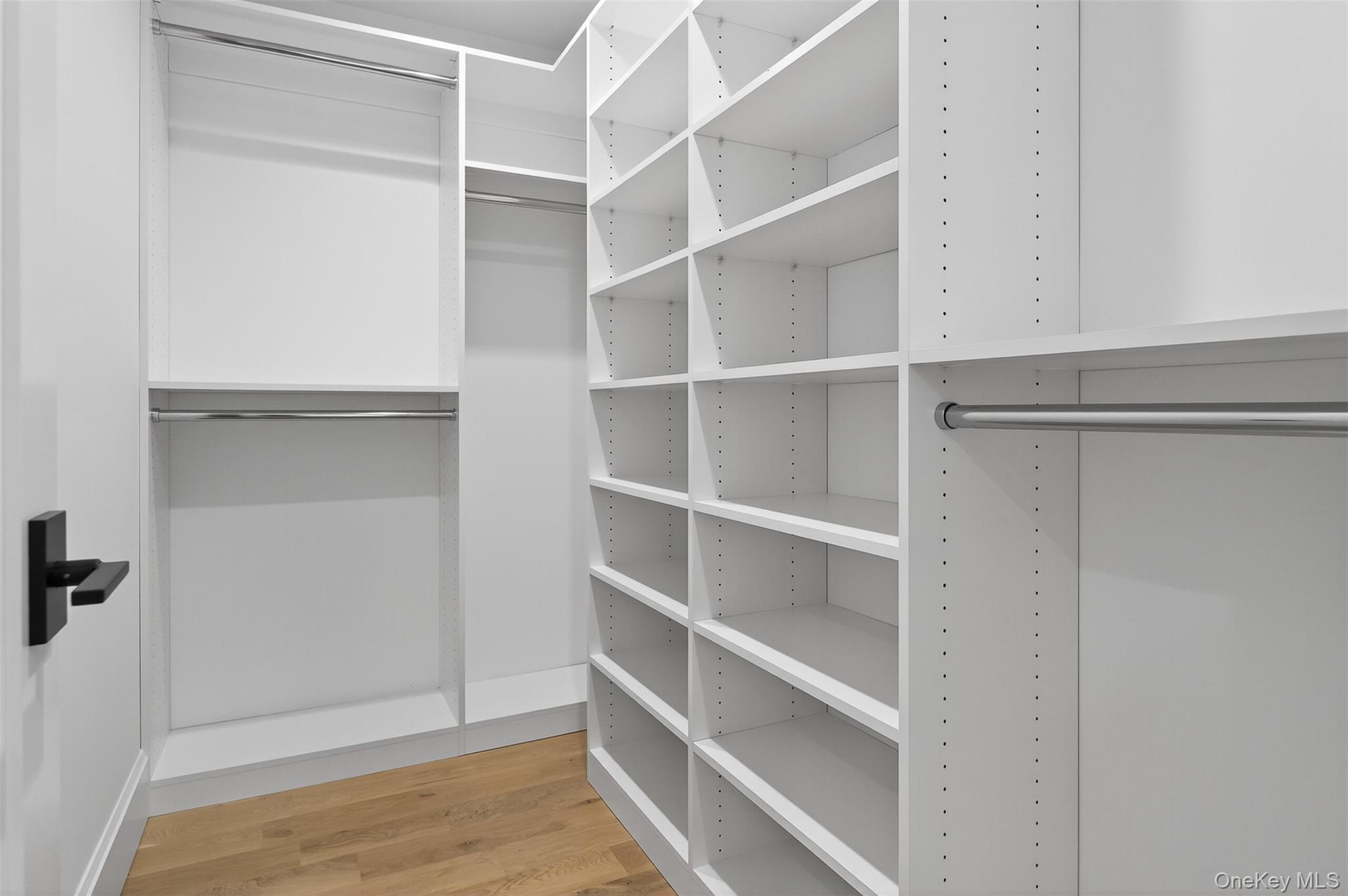 #14 photo, 12 School House Lane, Syosset , NY 11791