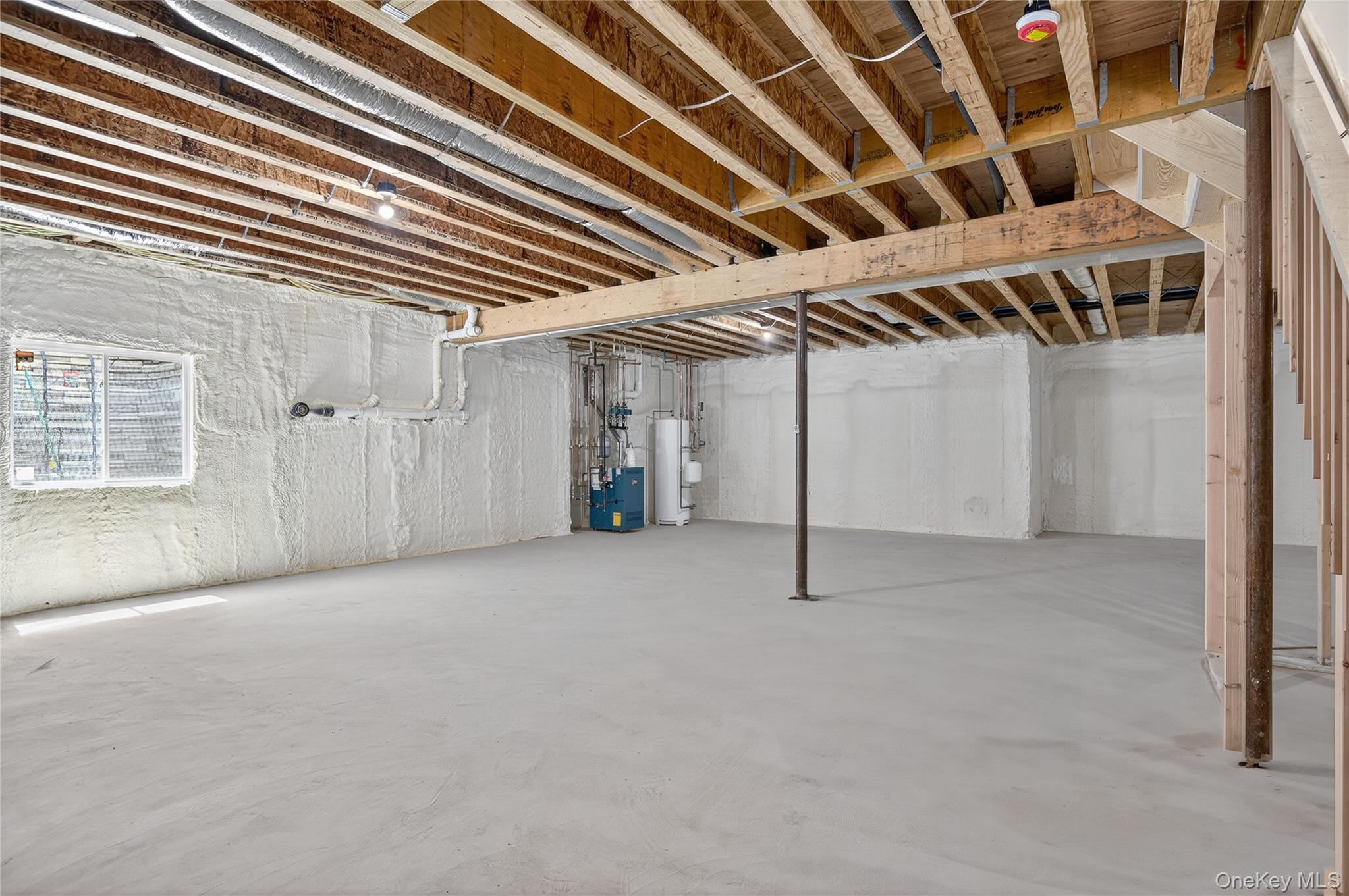 #17 photo, 12 School House Lane, Syosset , NY 11791