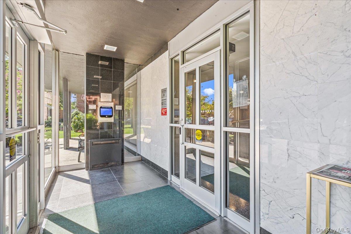 #2 photo, 8409 155th Avenue, クイーンズ区 Howard Beach , NY 11414