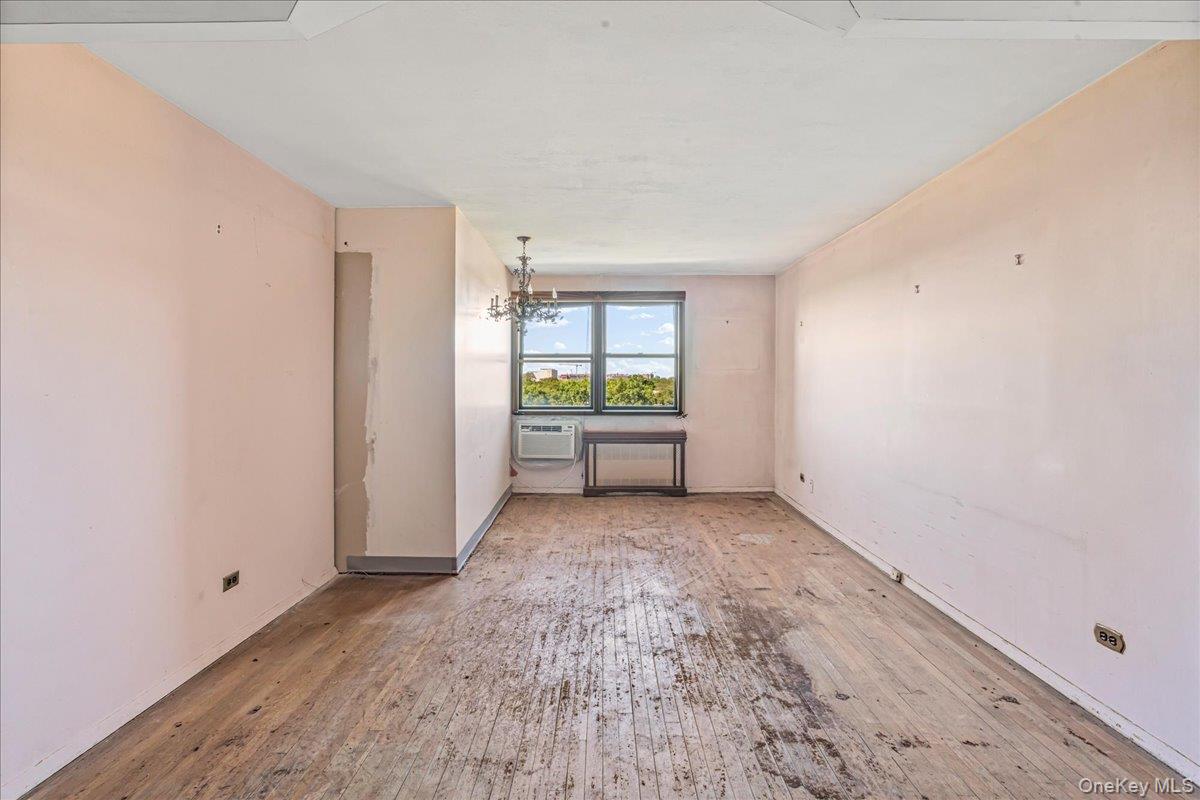 #5 photo, 8409 155th Avenue, クイーンズ区 Howard Beach , NY 11414