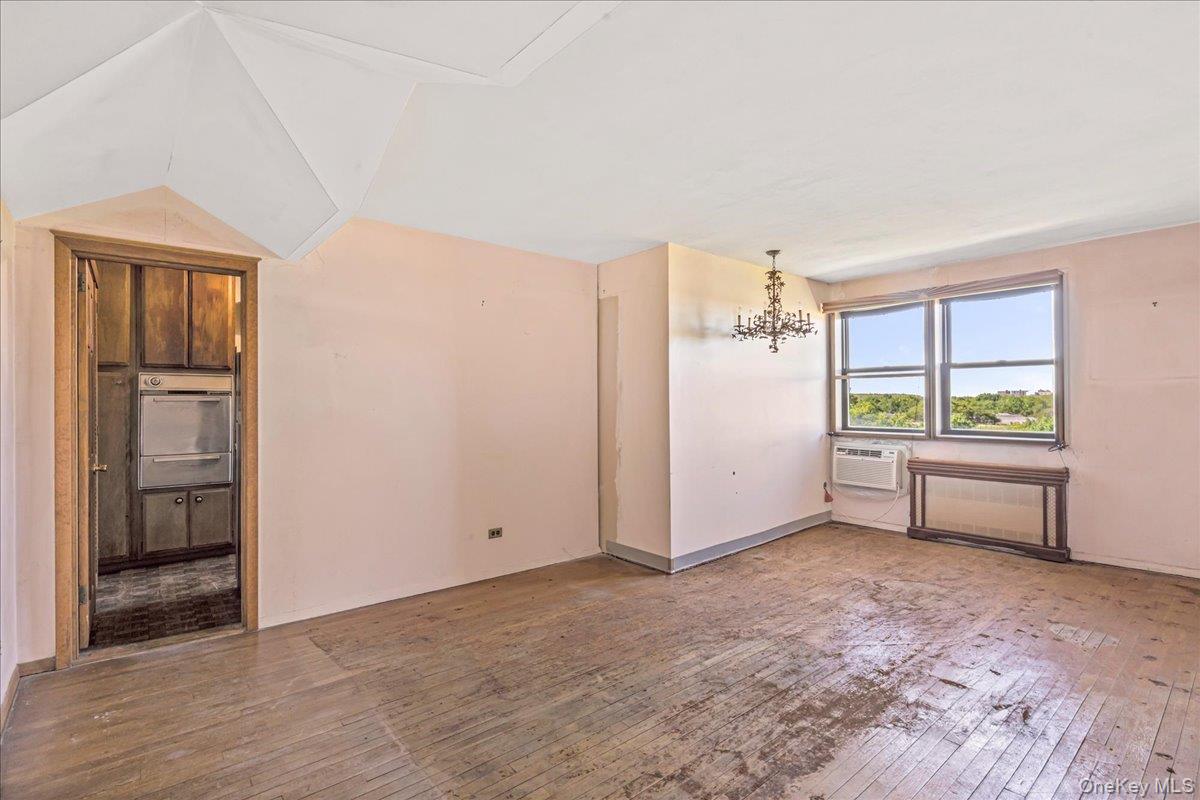 #8 photo, 8409 155th Avenue, クイーンズ区 Howard Beach , NY 11414