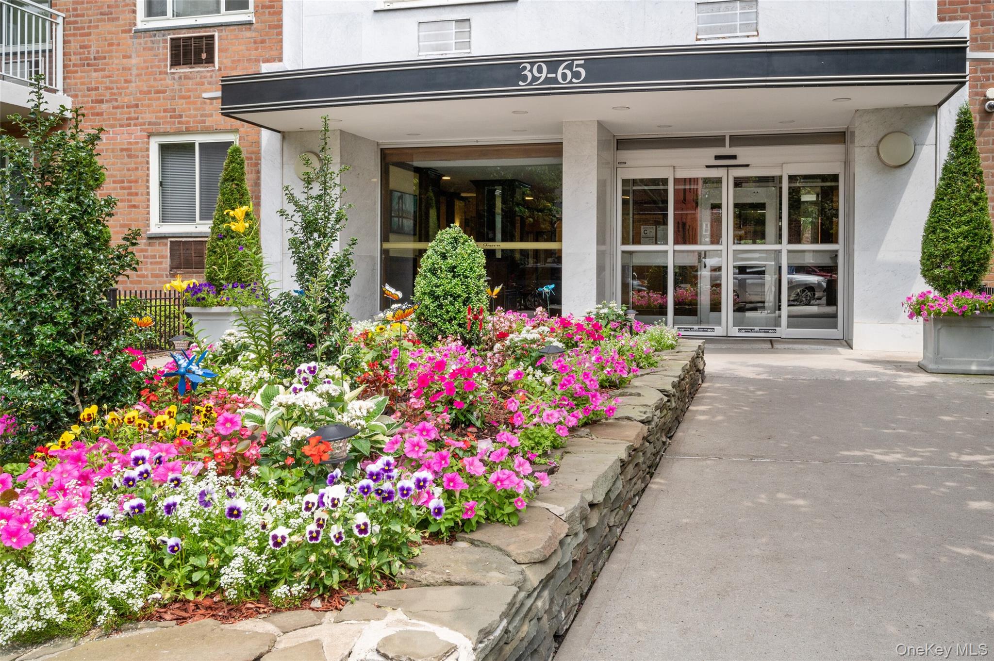 #1 photo, 3965 52nd Street, クイーンズ区 Woodside , NY 11377