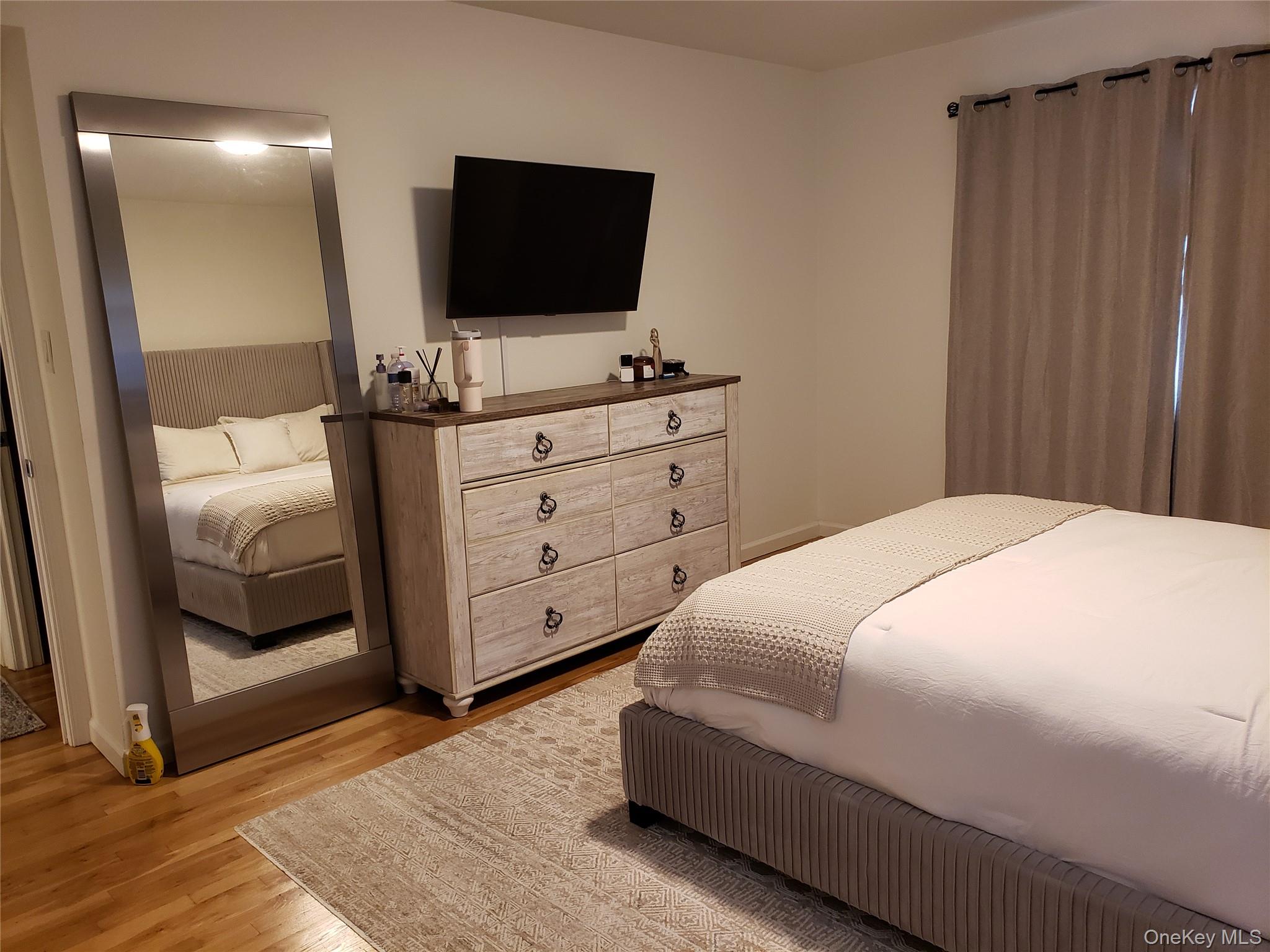 #12 photo, 1828 215th Street, クイーンズ区 Bayside , NY 11360