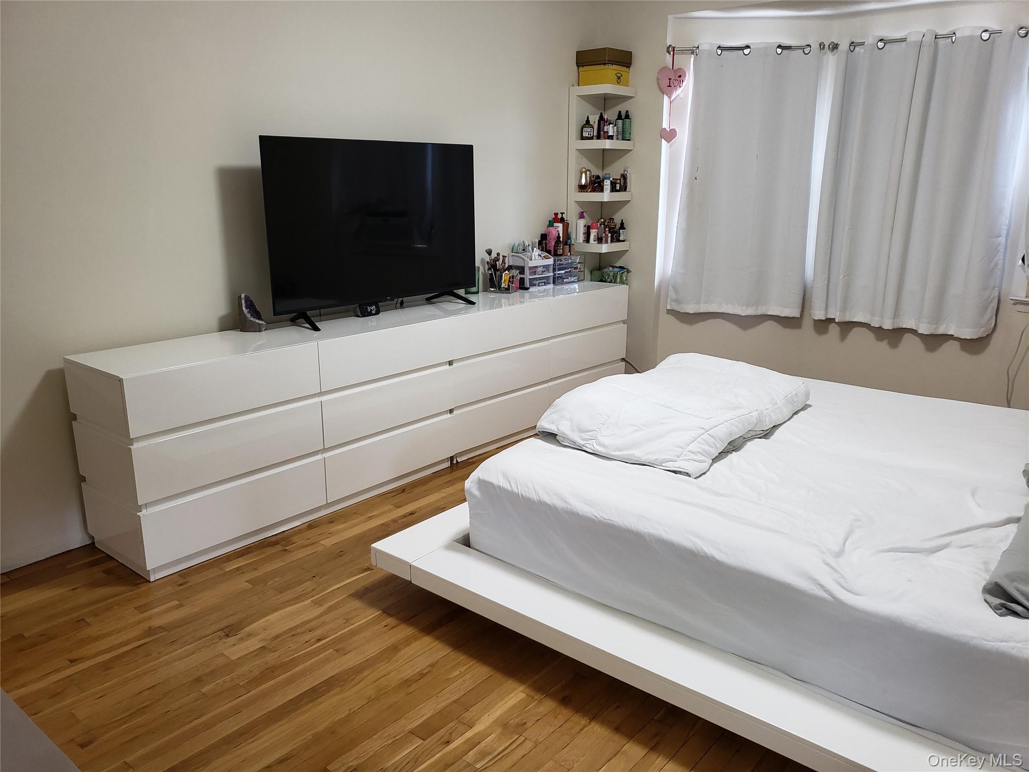 #7 photo, 1828 215th Street, クイーンズ区 Bayside , NY 11360