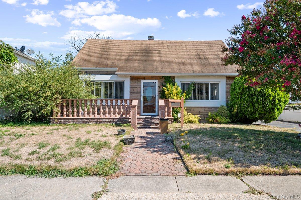 #1 photo, 51 State Street, नासाउ काउंटी Valley Stream , NY 11580