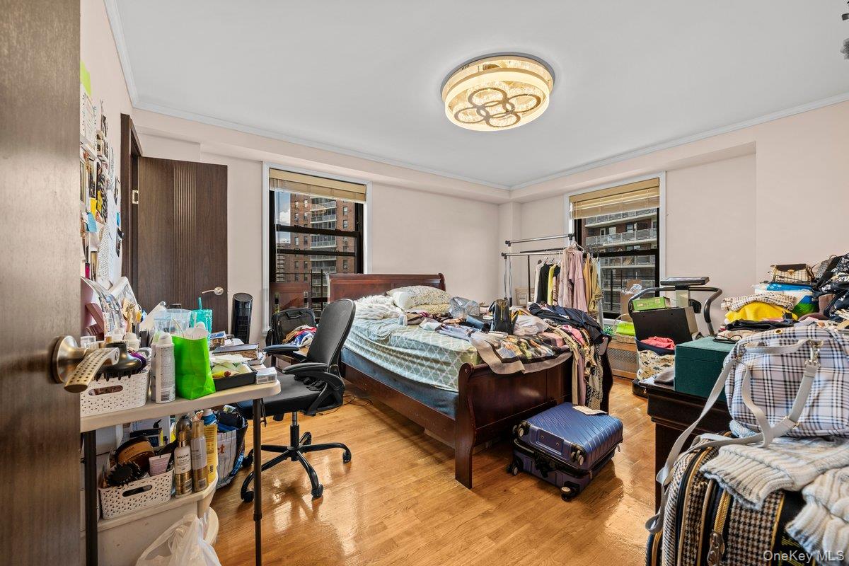 #3 photo, 6135 98th Street, クイーンズ区 Rego Park , NY 11374