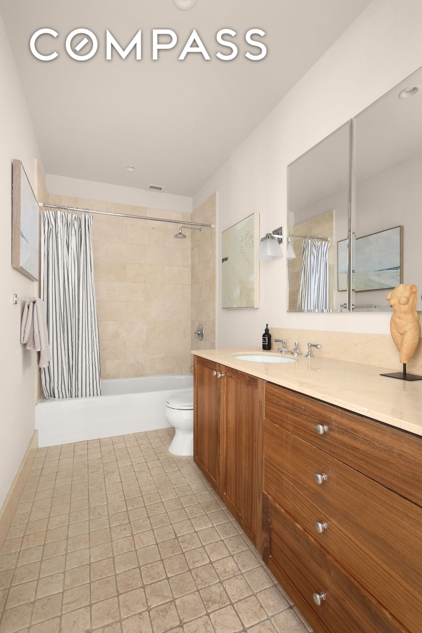 #13 photo, 130 W 30th Street, マンハッタン Chelsea , NY 10001