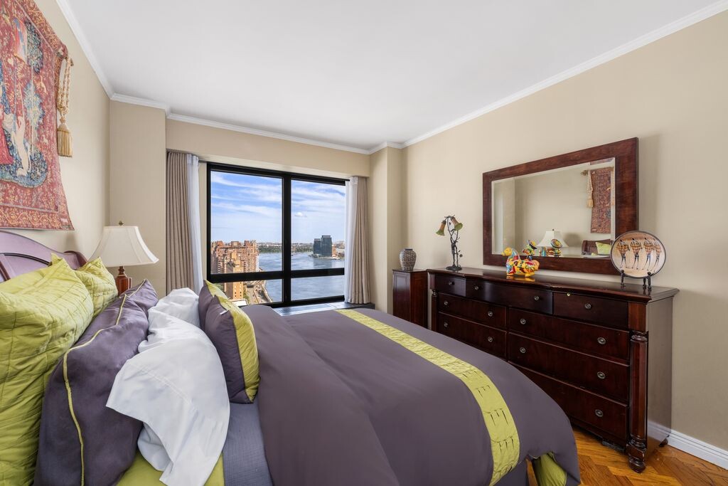 #10 photo, 530 E 76TH Street, マンハッタン Lenox Hill , NY 10021