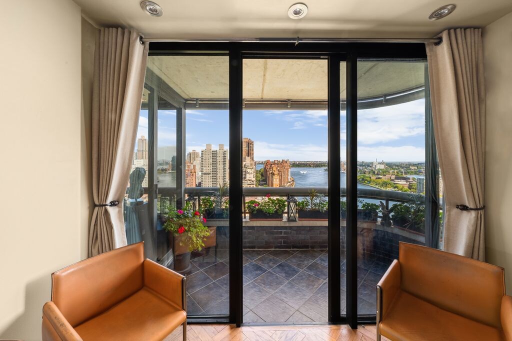 #6 photo, 530 E 76TH Street, マンハッタン Lenox Hill , NY 10021