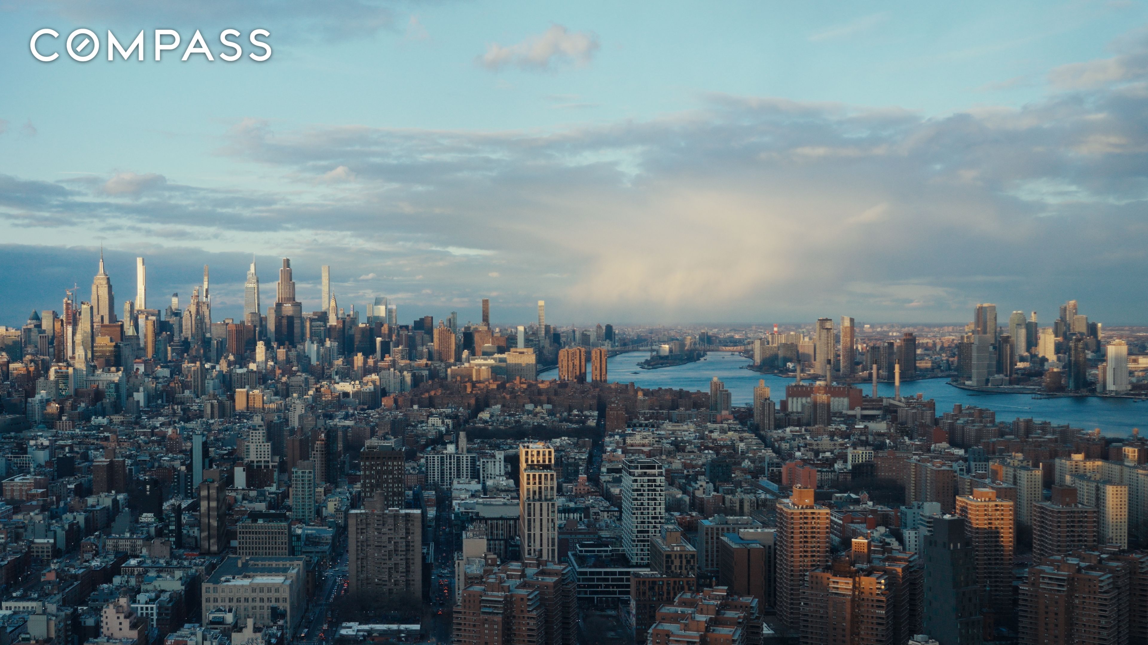 #10 photo, 252 South Street, マンハッタン Two Bridges , NY 10002