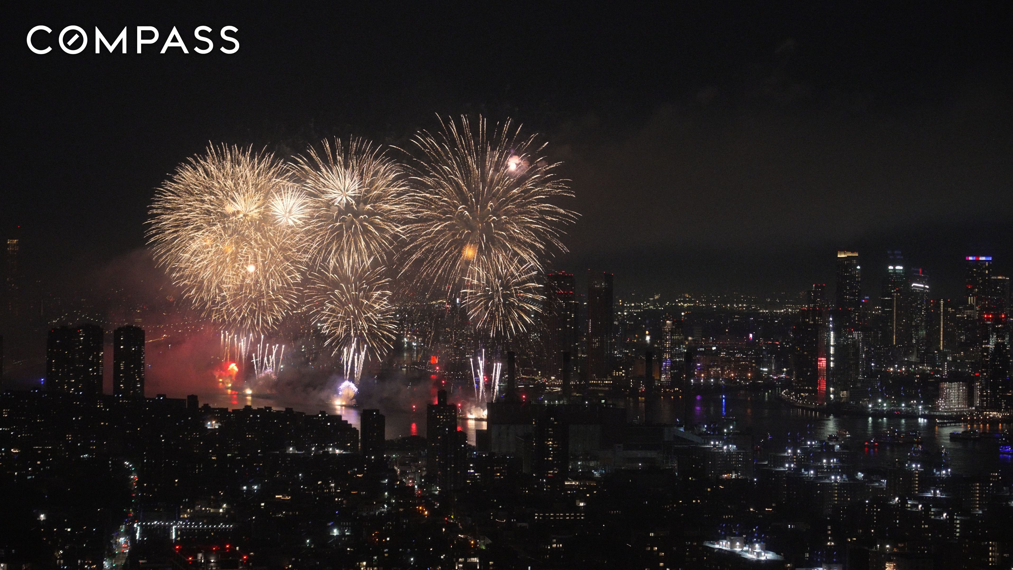 #11 photo, 252 South Street, マンハッタン Two Bridges , NY 10002