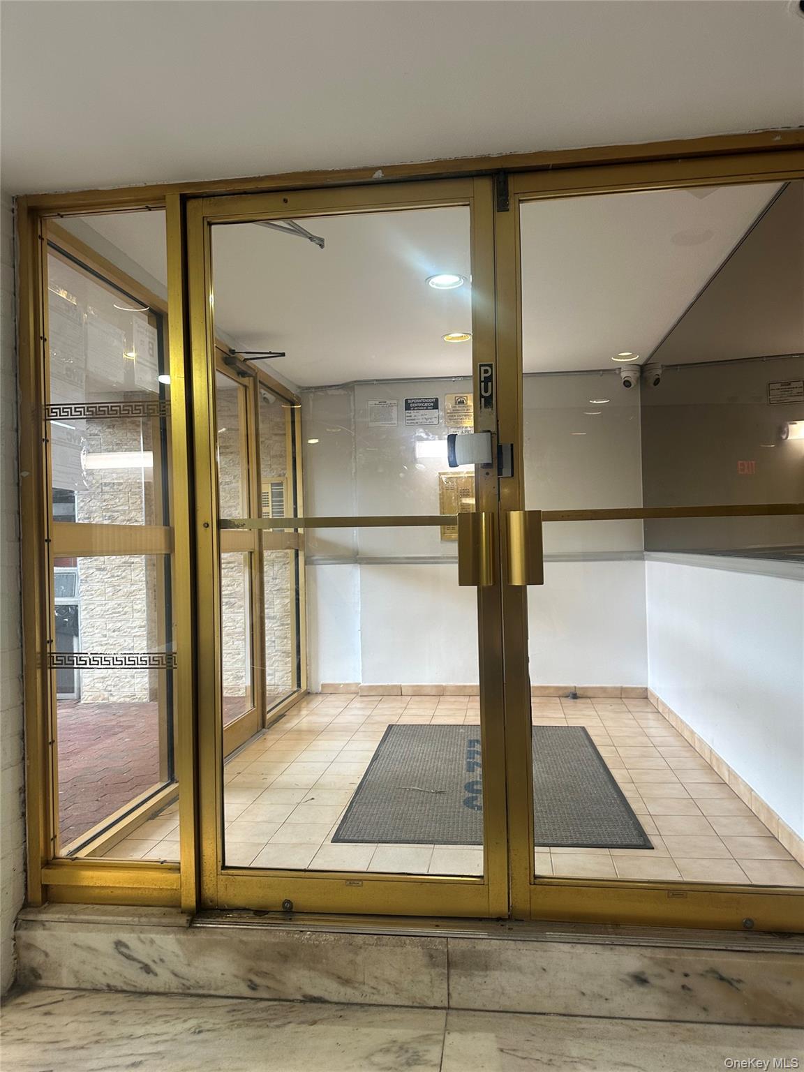 #13 photo, 22289 Braddock Avenue, クイーンズ区 Bellerose , NY 11428