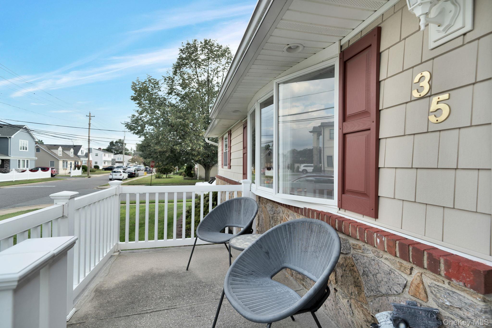 #5 photo, 35 Myers Avenue, ナッソー郡 Hicksville , NY 11801