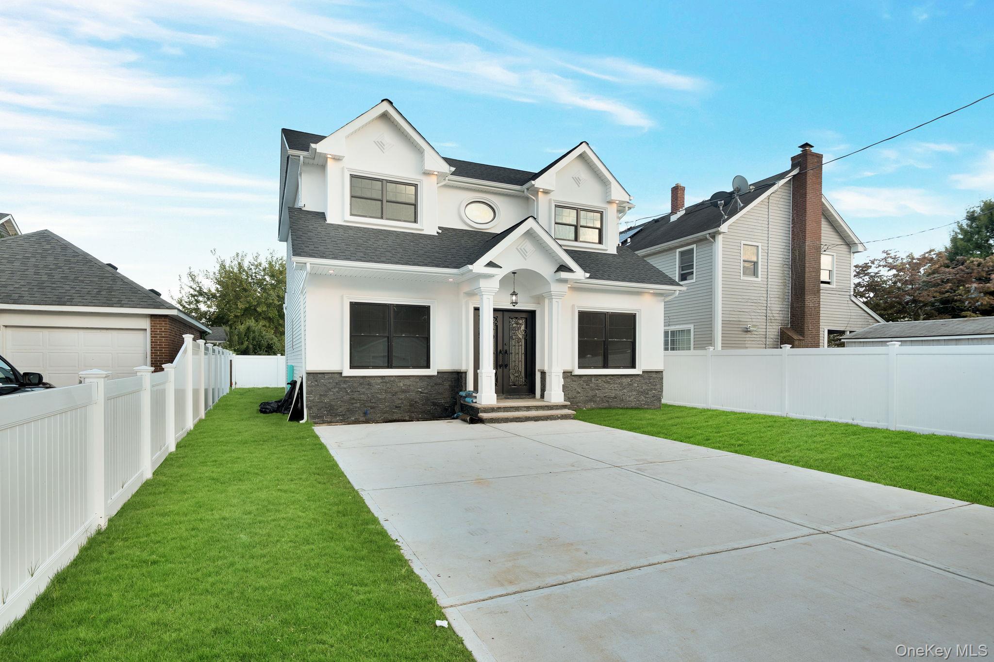 #1 photo, 69 E. Cherry Street, ナッソー郡 Hicksville , NY 11801