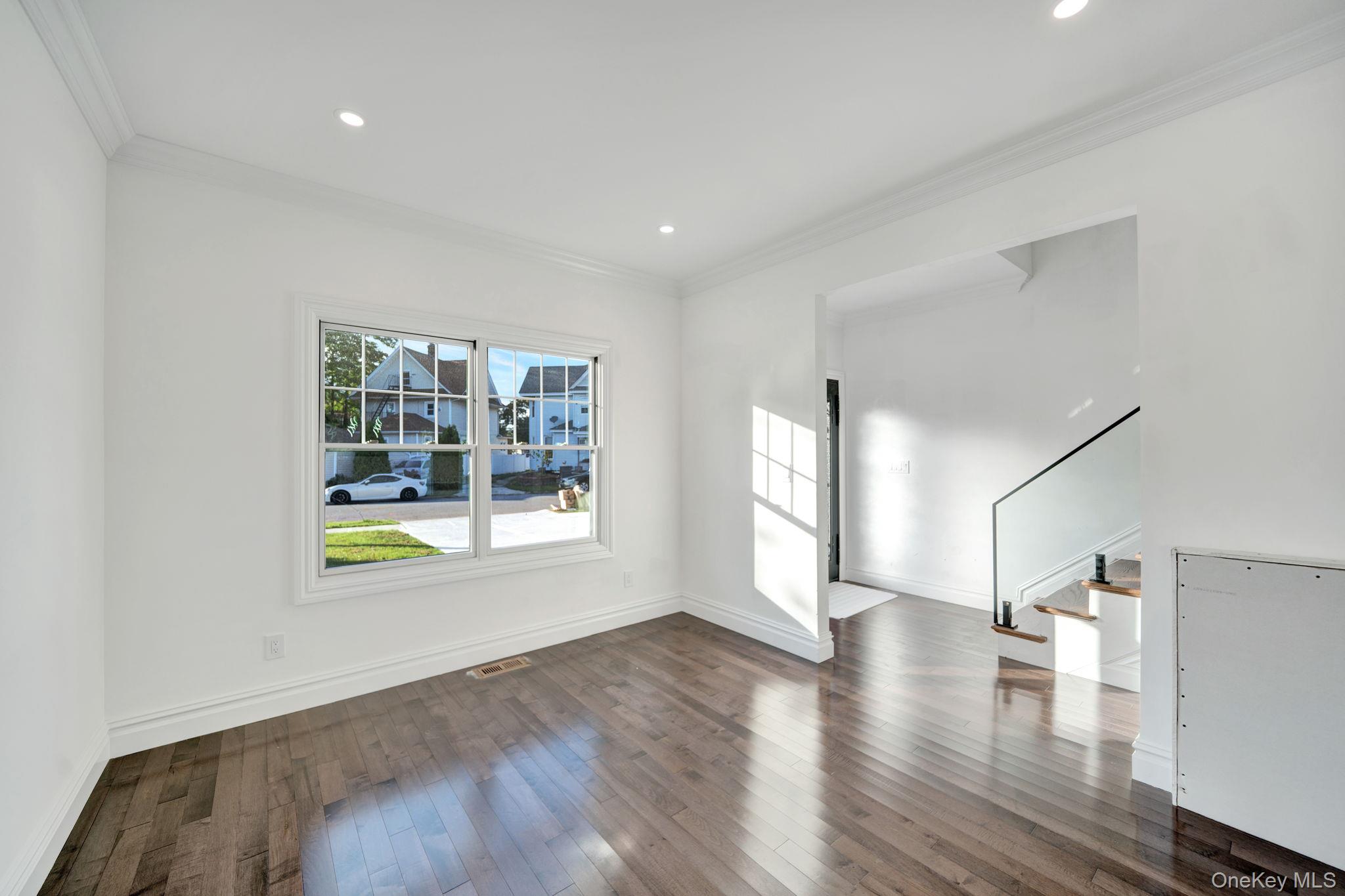 #15 photo, 69 E. Cherry Street, ナッソー郡 Hicksville , NY 11801