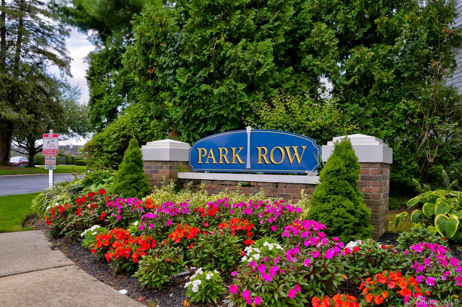 #1 photo, 85 Sprucewood Boulevard, サフォーク郡 Central Islip , NY 11722