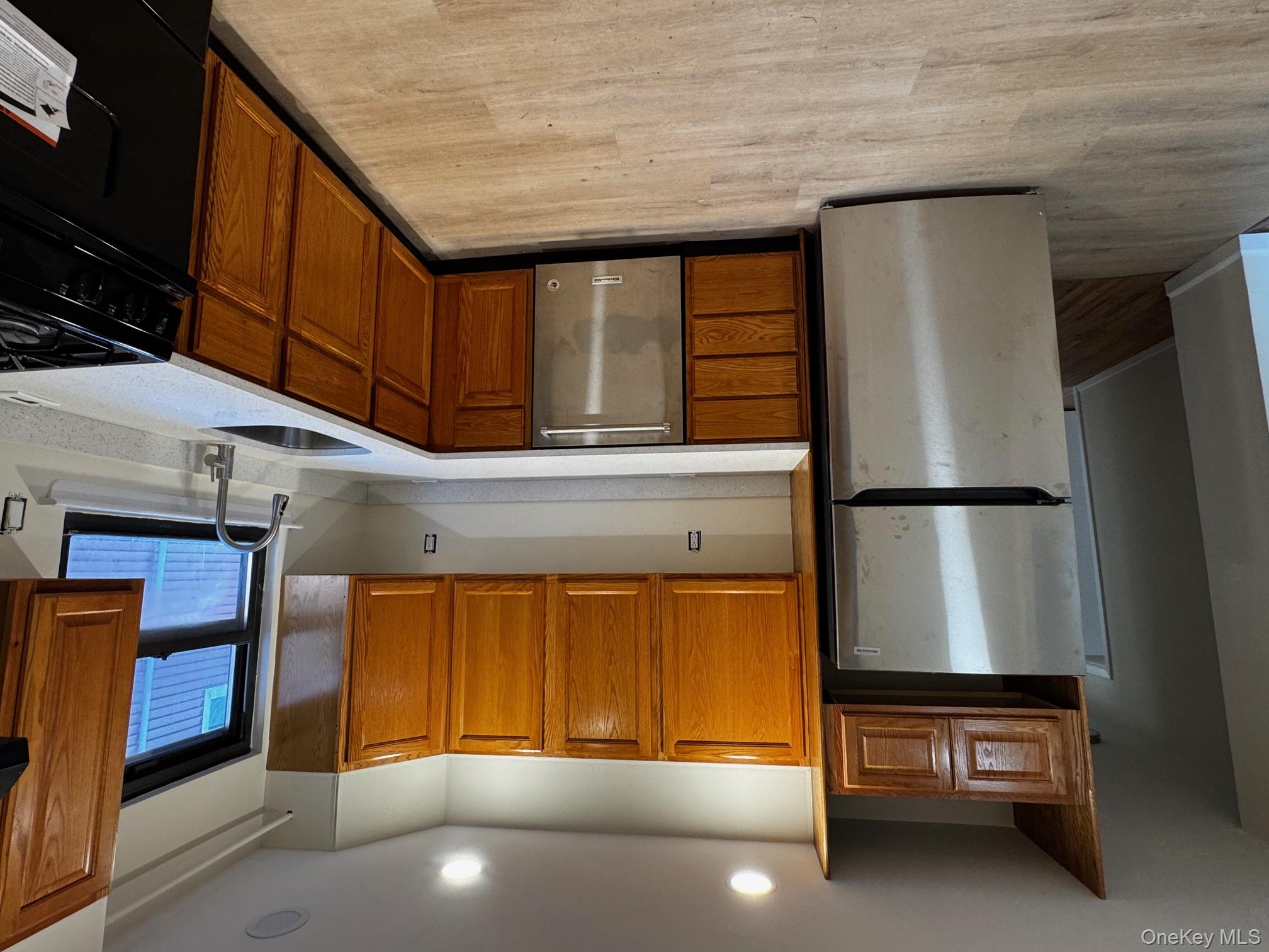 #11 photo, 619 E Park Ave., ナッソー郡 Long Beach , NY 11561