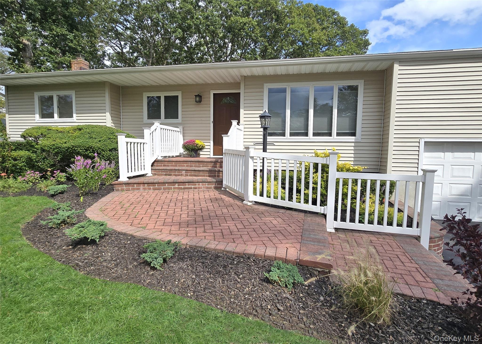 #2 photo, 3 Candlestick Court, サフォーク郡 Dix Hills , NY 11746