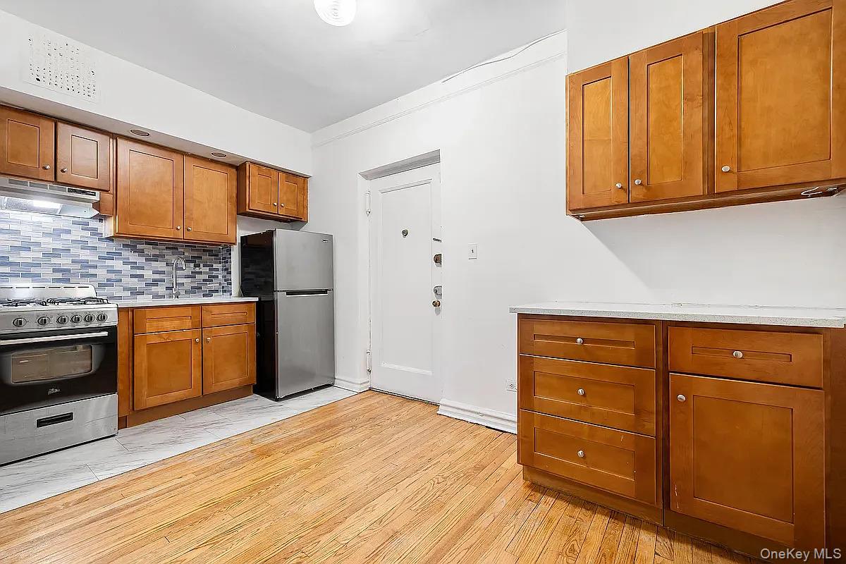 #3 photo, 63-109 Saunders Street, Rego Park , NY 11374