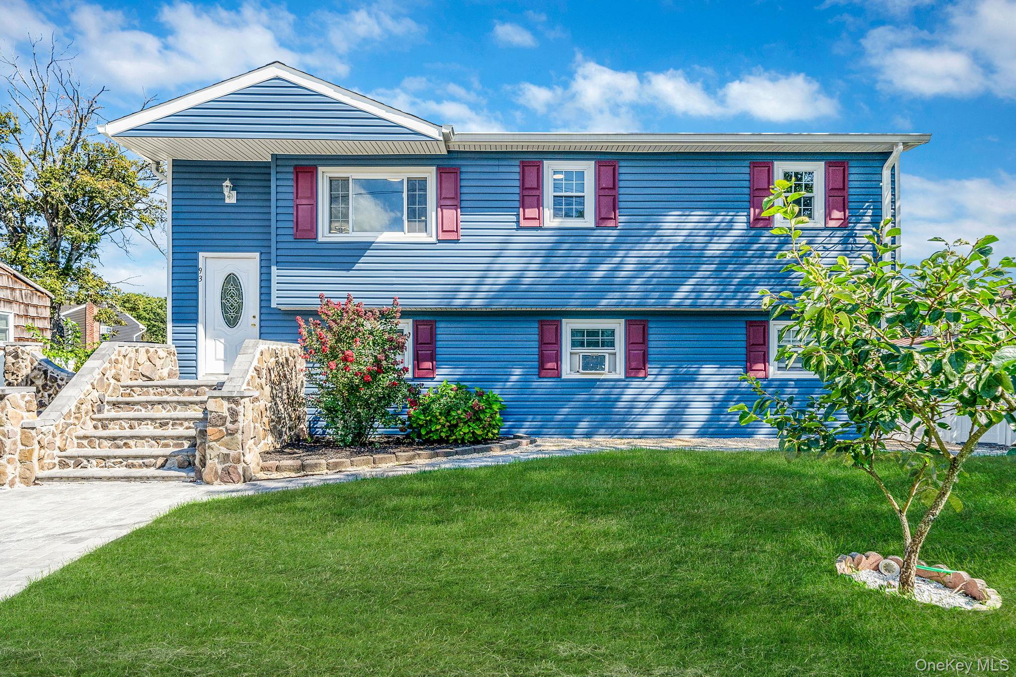 #1 photo, 93 Maida Avenue, Deer Park , NY 11729