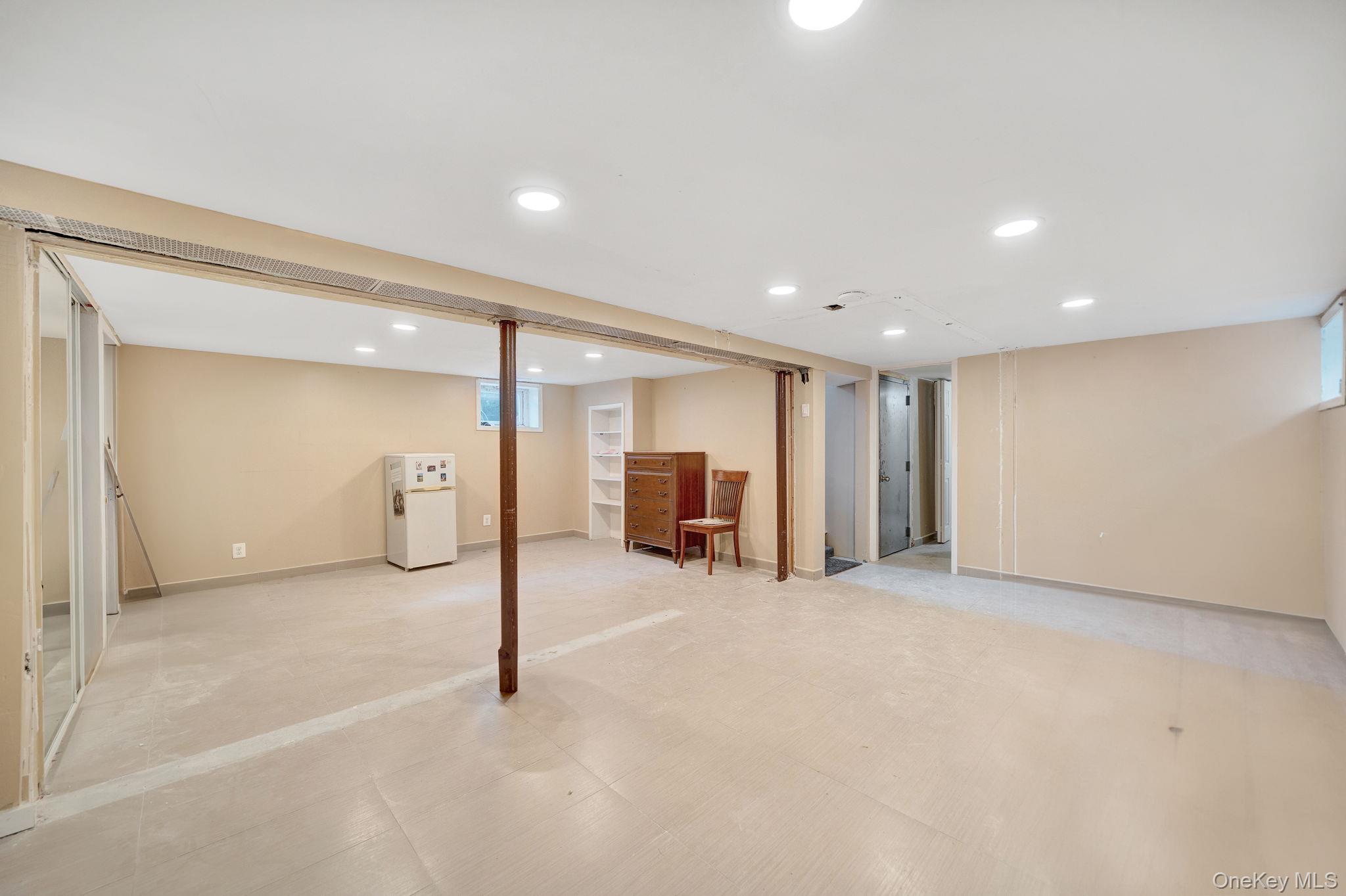 #20 photo, 138 Ormonde Boulevard, Valley Stream , NY 11580