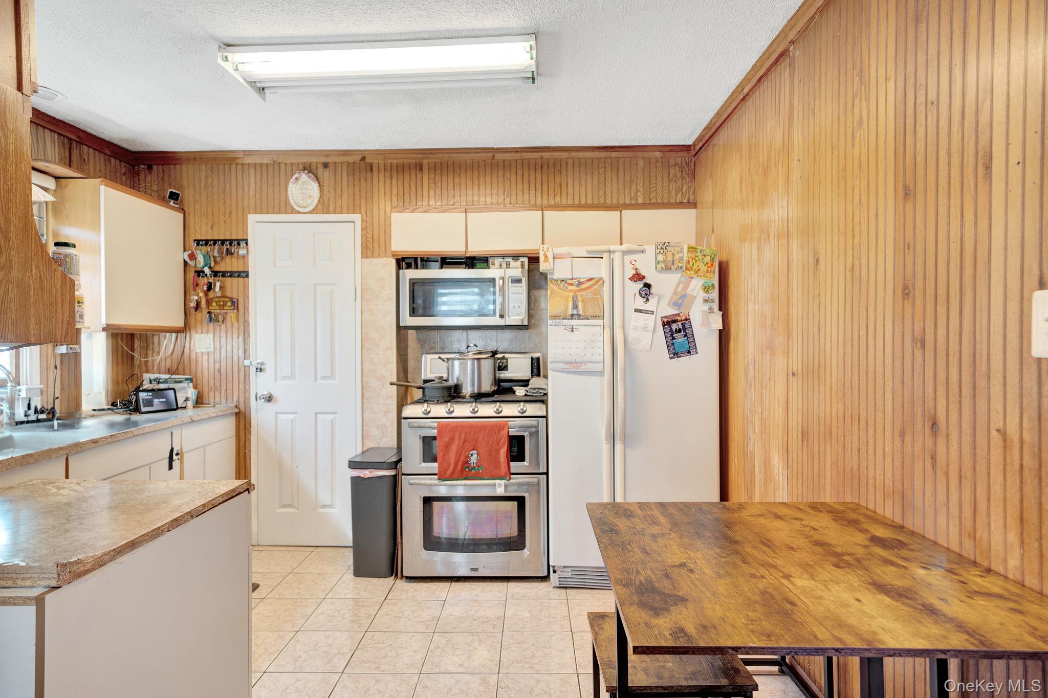 #4 photo, 138 Ormonde Boulevard, Valley Stream , NY 11580